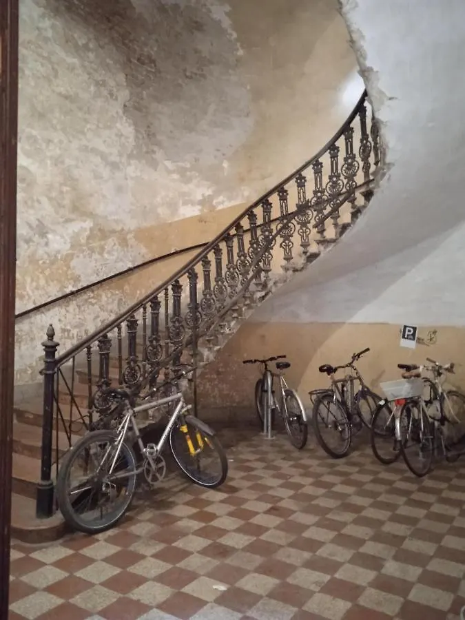 Classical Budapest Apartment In The Old Pest